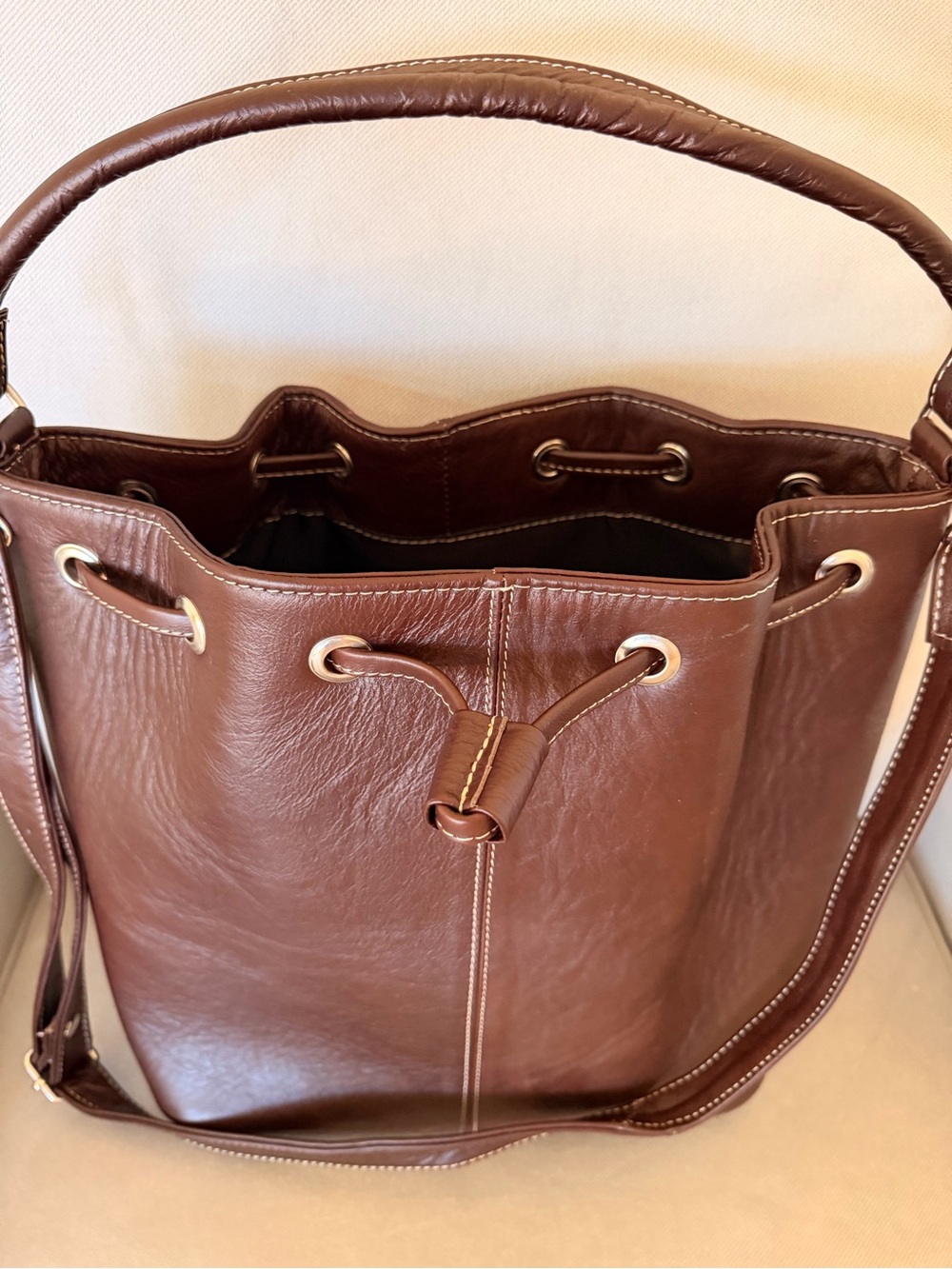 NWOT Authentic Leather Brown Bucket Bag - Picture 2 of 10